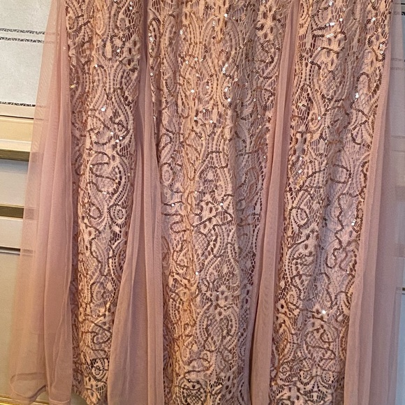 Gorgrous Marina Mother of the Bride Dress - Picture 8 of 9